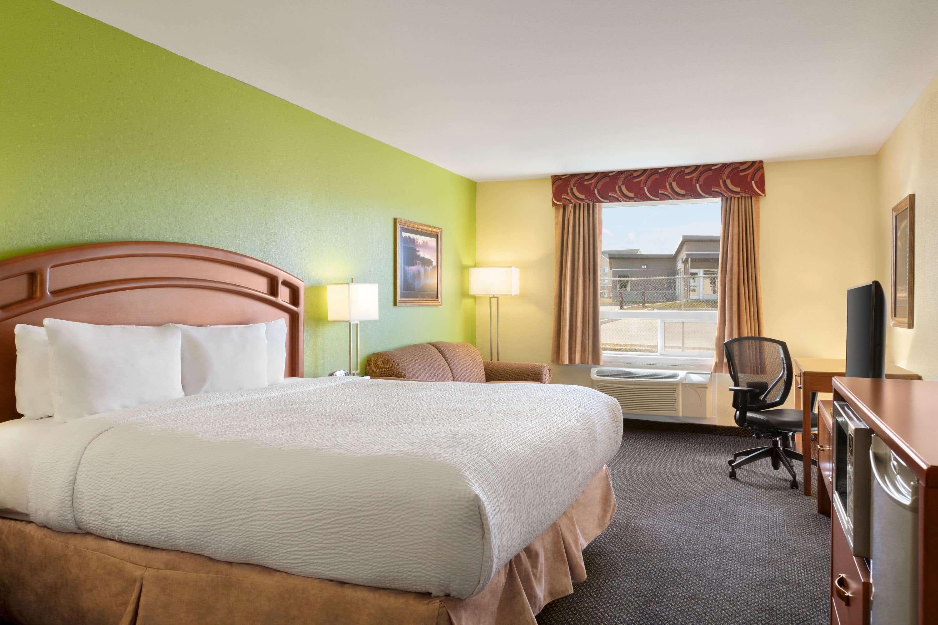 Days Inn & Suites By Wyndham Thompson Esterno foto