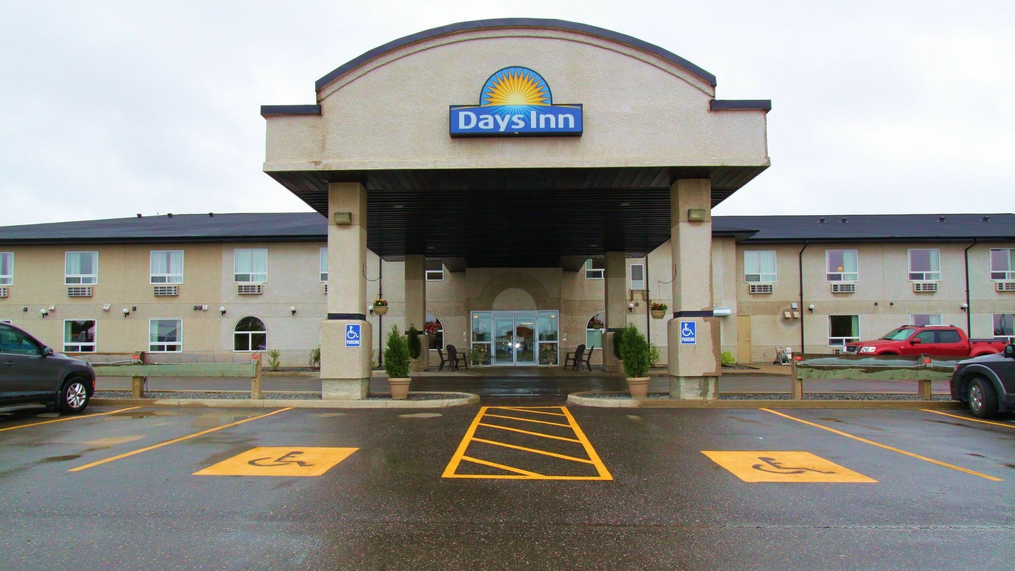 Days Inn & Suites By Wyndham Thompson Esterno foto